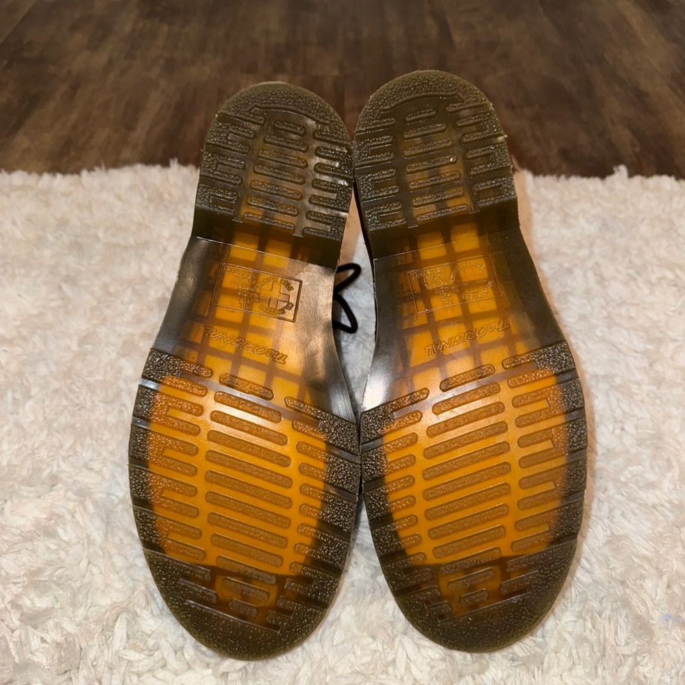 Dr. Martens 1460 Crazy Horse leather boots - Picture 2 of 8
